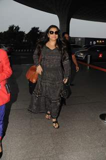 Vidya Balan at the Airport!