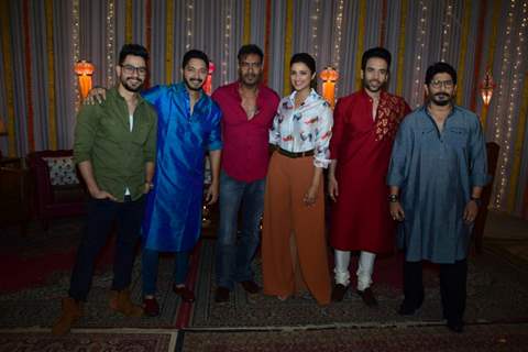 Team Golmaal Again's special Diwali shoot