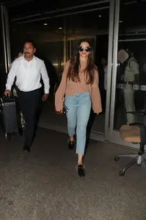 Deepika Padukone arrives from Dubai
