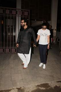 Lovely Couple Saif - Kareena's Anniversary Dinner