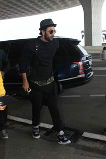 Ranbir Kapoor leaving Mumbai