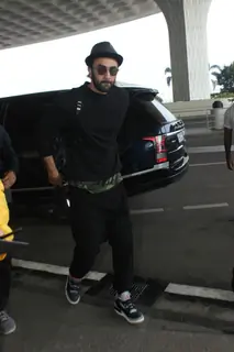 Ranbir Kapoor appears all stylish