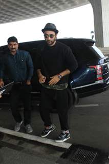 Ranbir Kapoor spotted at the Airport