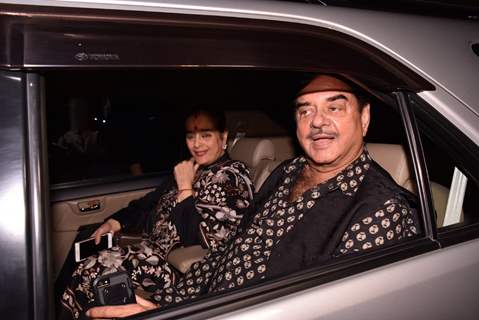 Shatrughan Sinha with wife at the Ittefaq Screening
