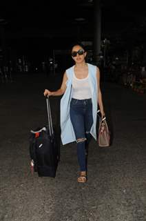 Kiara Advani is giving us all the cool breeze