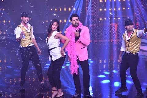 Abhishek Bachchan - Katrina Kaif at Lip Sinc Battle