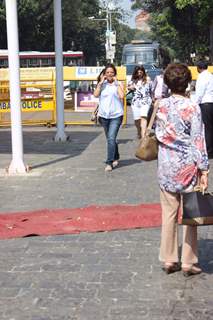 Gauri Khan spotted at Gateway of India