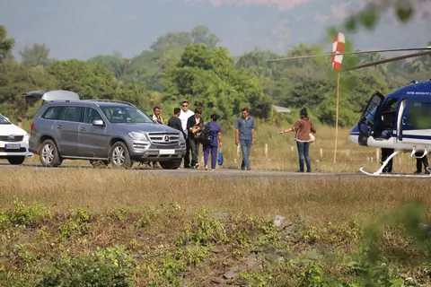 SRK has a fun time with AbRam