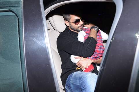 Shahid is all protective for baby Misha