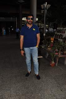 Kabir Khan at the Airport