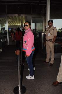 Rani Mukerji - Sunil & Athiya Shetty at the Airport