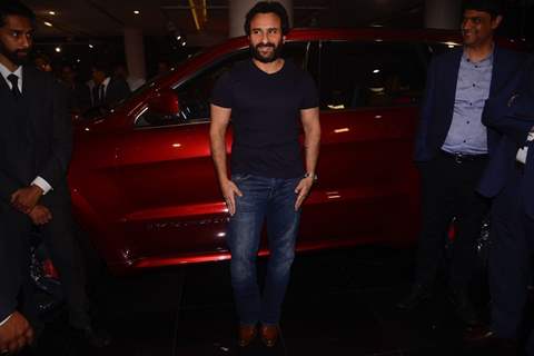 Saif Ali Khan's candid picture