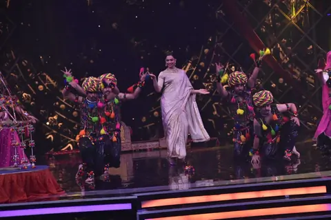 Deepika lits the stage on fire with her performance