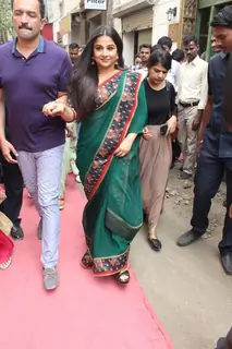 Vidya Balan at Gopi Vaid store