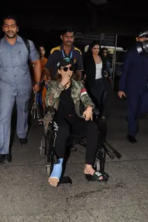 Kangana with a fractured leg