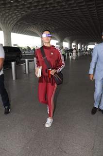 Karan Johar, Alia Bhatt and others spotted at the airport.