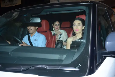 Kareena always knows where the camera is