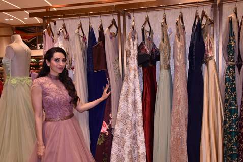 Karisma Kapoor's delightful appearance at a mall