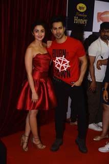 Alia - Varun - Kriti at Kids Choice Awards