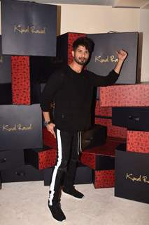 Stylish Shahid Kapoor at Kunal Rawal's Store Launch