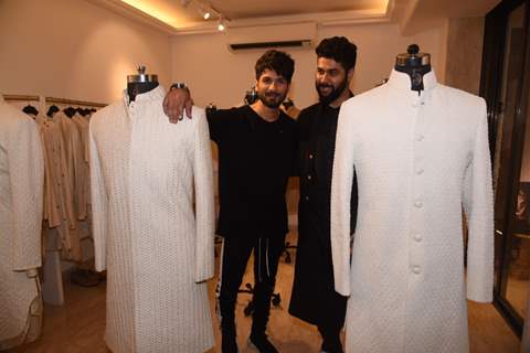 Stylish Shahid Kapoor at Kunal Rawal's Store Launch