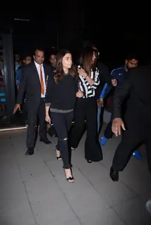 Priyanka Chopra - Alia Bhatt's Dinner Date