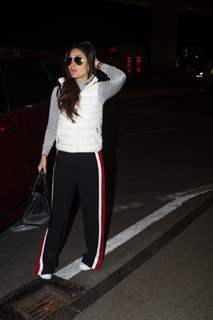 Saif - Kareena leave for their annual holidays