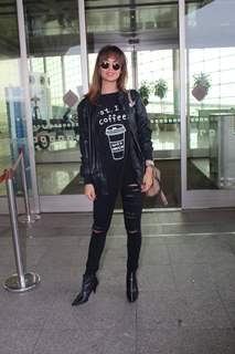 Esha Gupta at the Airport