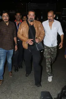 Sanjay Dutt - Sunil Shetty at Airport