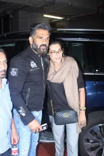 Sanjay Dutt - Sunil Shetty at Airport
