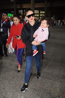 Mira with Misha Kapoor and Kareena with Taimur Ali Khan snapped