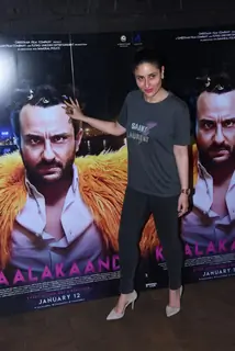 Kareena - Saif, Soha - Kunal at Kaalakaandi screening