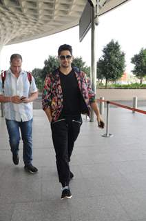 Saif Ali Khan and Sidharth Malhotra at the Airport