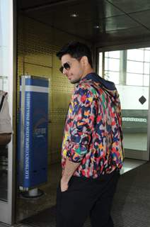 Saif Ali Khan and Sidharth Malhotra at the Airport