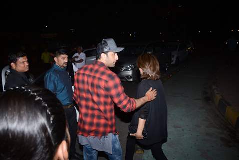 Ranbir Kapoor dines with his family