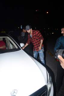 Ranbir Kapoor dines with his family