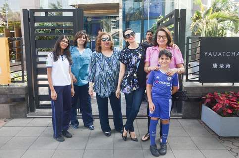 Karisma Kapoor's lunch with Family