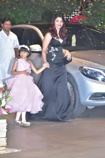 Shah Rukh, Aishwarya, Katrina, John at Ambani's Bash