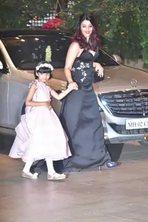 Shah Rukh, Aishwarya, Katrina, John at Ambani's Bash