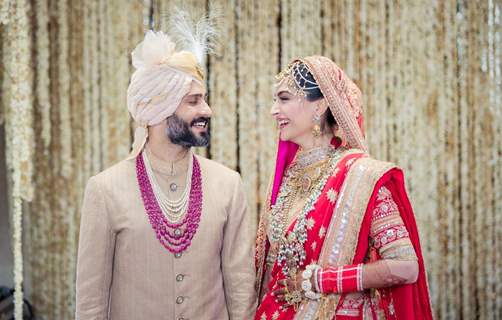 Sonam Kapoor and Anand Ahuja Wedding Picture