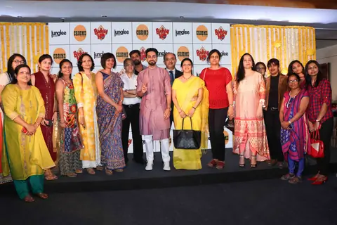 Celebrities spotted around the city