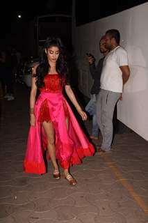 Janhvi Kapoor snapped at backstage pictures during Lux Golden Rose Awards