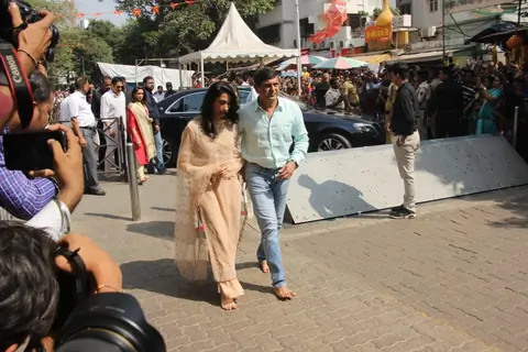 Ranveer and Deepika spotted at Siddhivinayak temple