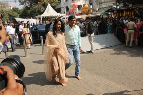 Ranveer and Deepika spotted at Siddhivinayak Temple