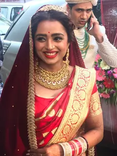 Parul Chauhan and Chirag wedding at ISKCON temple