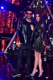 Ranveer Singh and Sara Ali Khan at the sets of Indian Idol