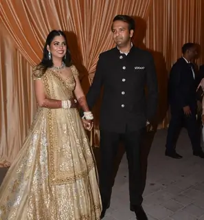 Isha Ambani and Anand Piramal at there reception