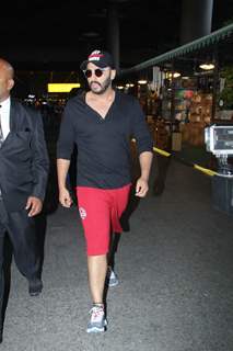 Arjun Kapoor snapped at Mumbai Airport