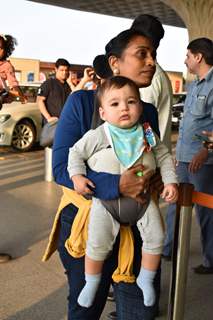 Sunny Leone with Family spotted at Airport