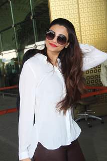 Daisy Shah spotted at Airport